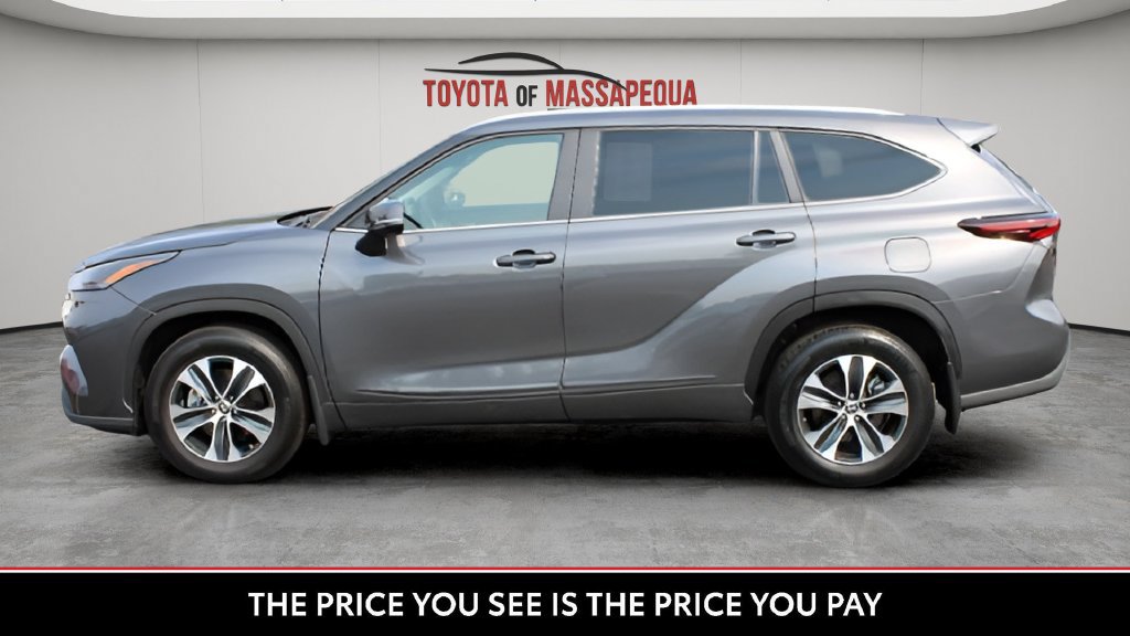 Used 2025 Toyota Highlander XLE AWD/4WD image 29