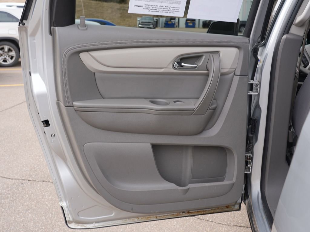 Used 2015 Chevrolet Traverse LS image 19