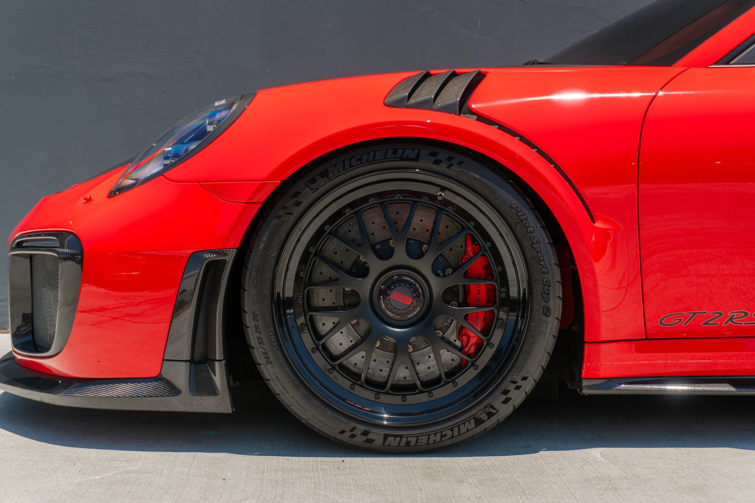 Used 2018 Porsche 911 GT2 RS RWD image 16