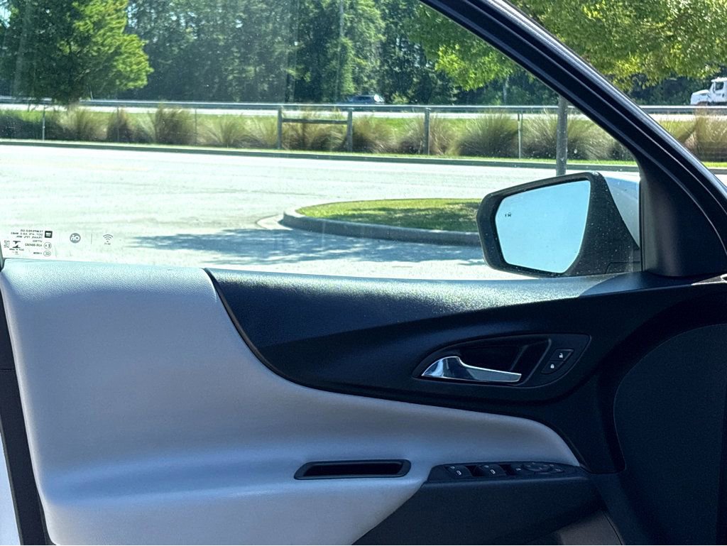 Used 2022 Chevrolet Equinox LT FWD image 7