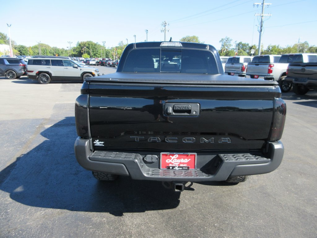Used 2020 Toyota Tacoma TRD Off-Road AWD/4WD image 6