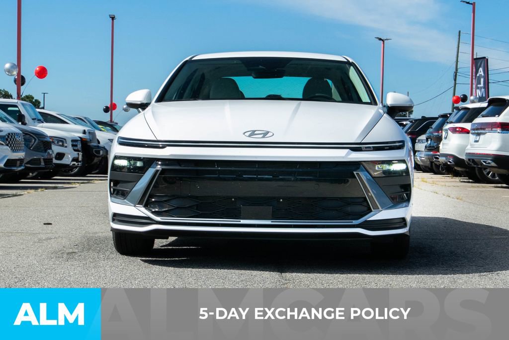 Certified 2025 Hyundai Sonata SE image 4