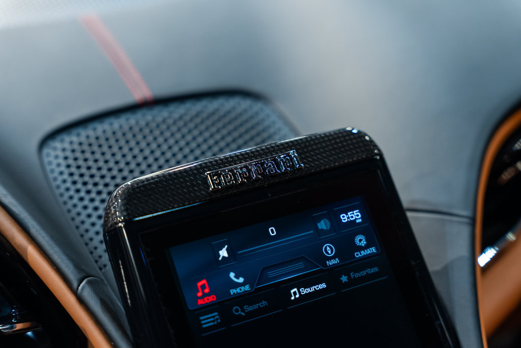 Certified 2021 Ferrari Roma RWD image 34