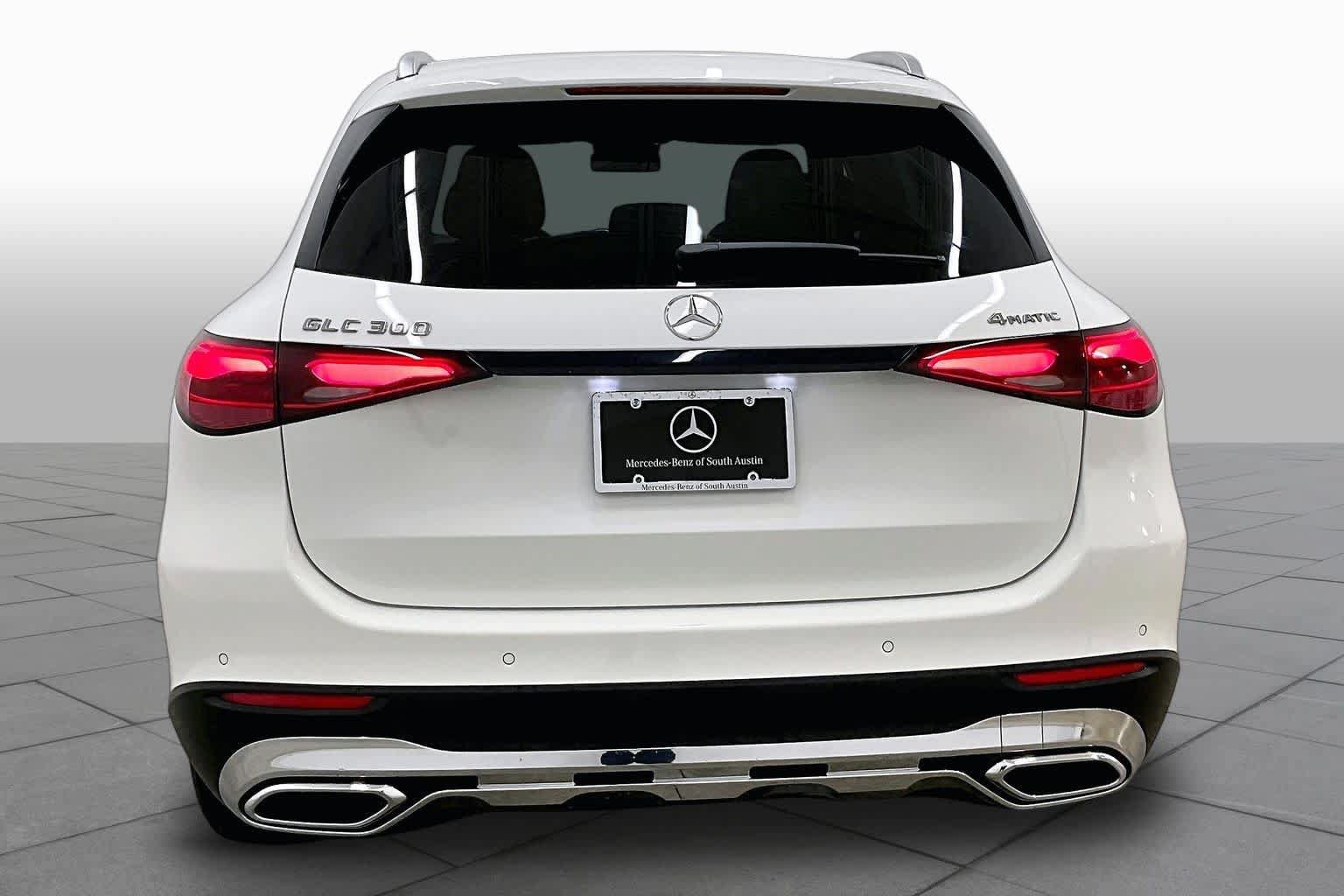 Used 2025 Mercedes-Benz GLC 300 4MATIC image 5