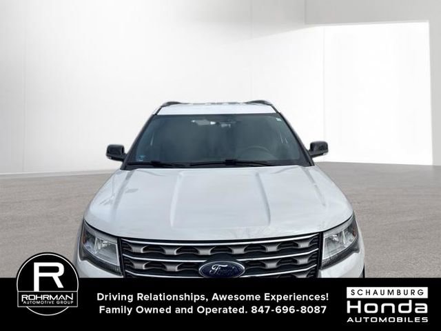 Used 2017 Ford Explorer XLT AWD/4WD image 2