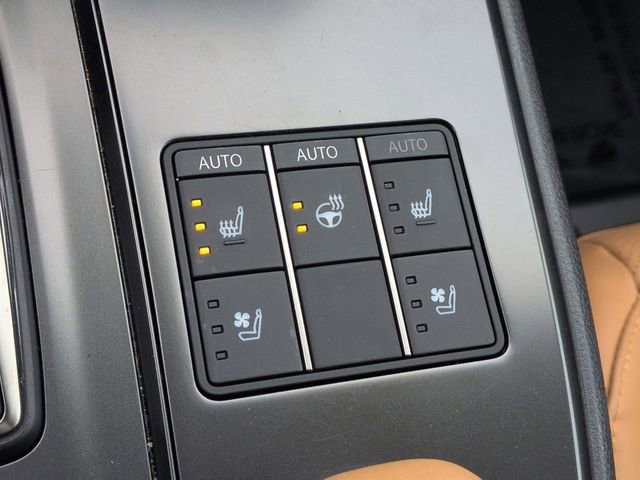 Used 2025 Lexus UX 300h AWD image 22