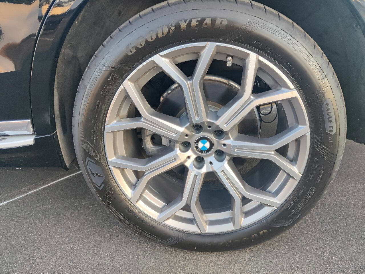 Used 2019 BMW X7 xDrive40i w/ Cold Weather Package image 68