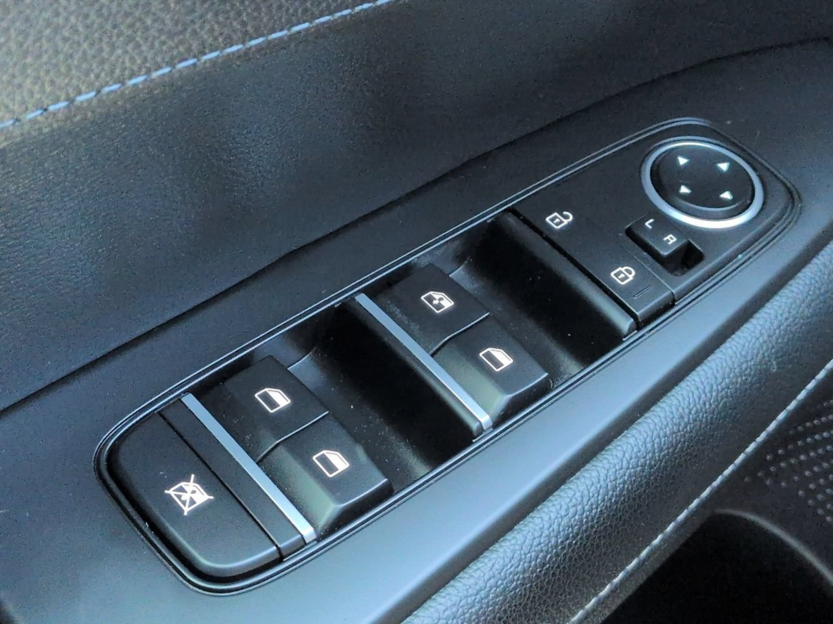 Used 2024 Kia Forte GT-Line FWD image 26