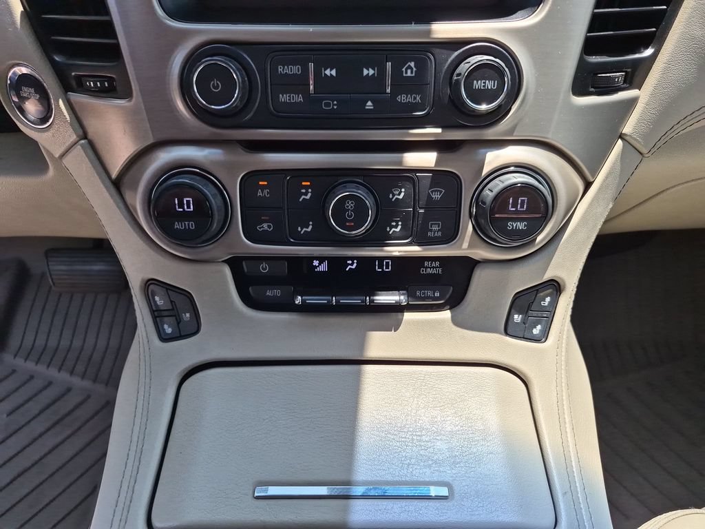 Used 2017 GMC Yukon XL Denali w/ Open Road Package AWD/4WD image 29