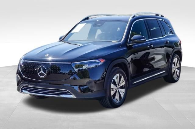 Used 2024 Mercedes-Benz EQB 300 4MATIC image 3