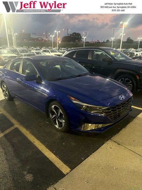 Used 2022 Hyundai Elantra SEL w/ Convenience + Premium Package