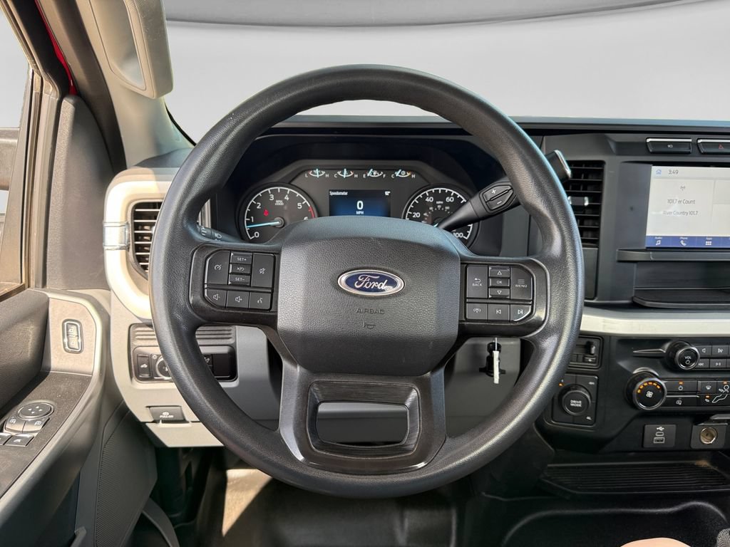 Used 2023 Ford F250 XL w/ STX Appearance Package AWD/4WD image 14