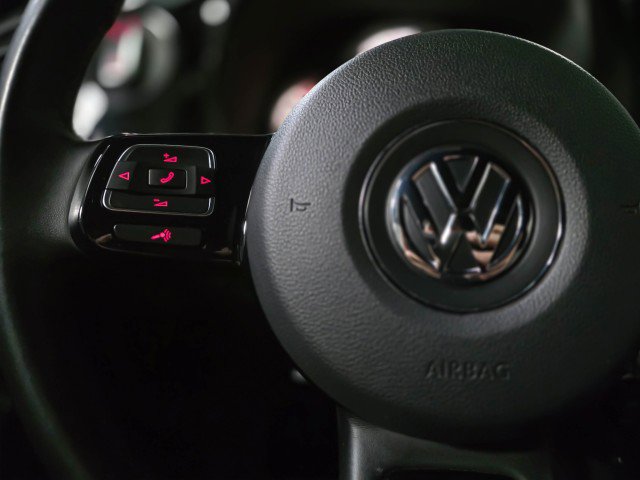 Used 2019 Volkswagen Beetle 2.0T S image 16