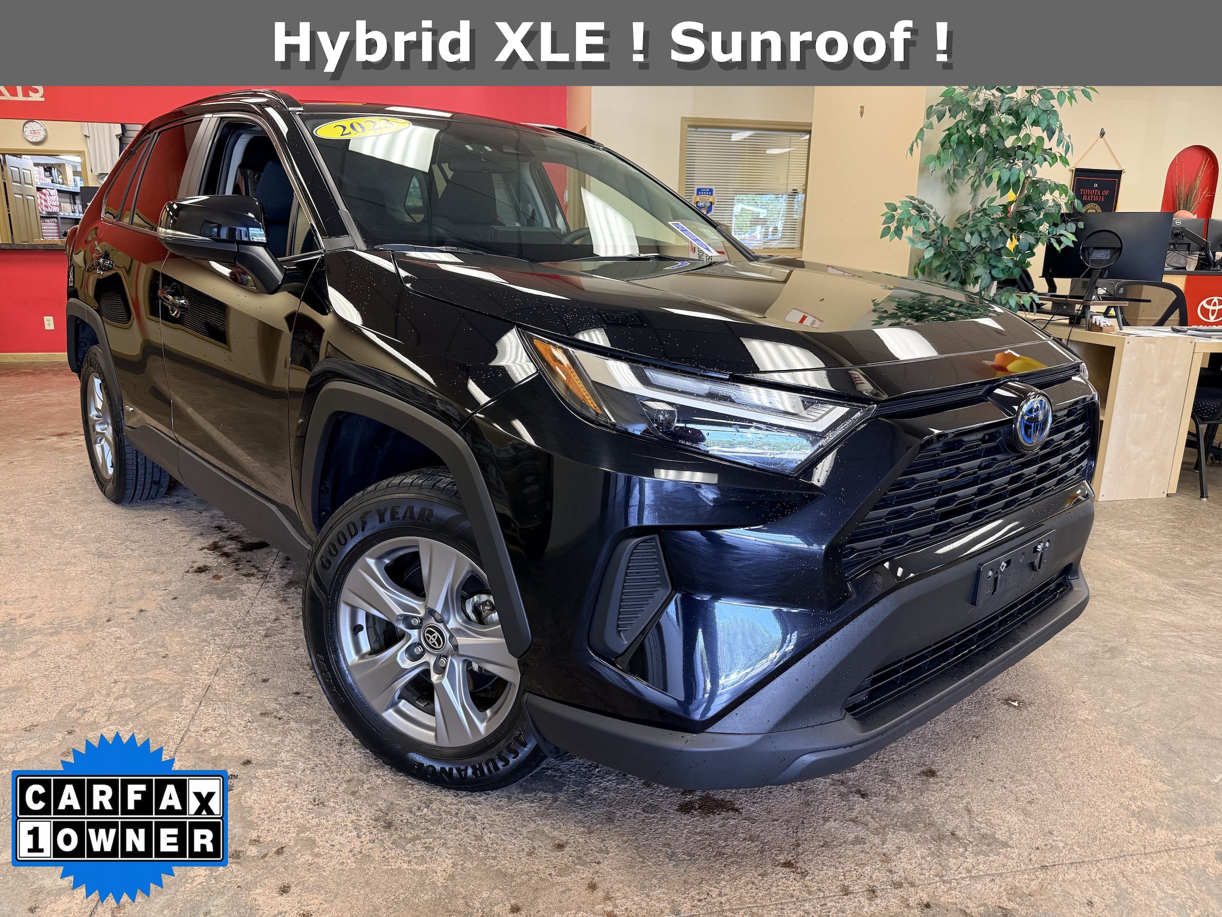 Used 2023 Toyota RAV4 XLE w/ Convenience Package