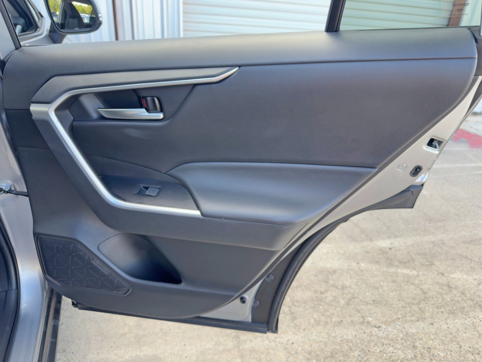 Used 2024 Toyota RAV4 XLE image 42