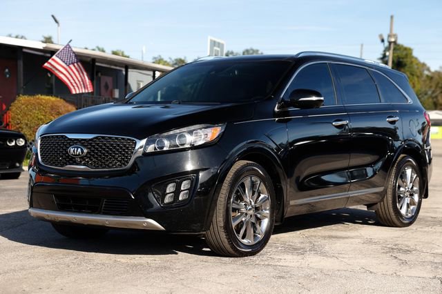 Used 2017 Kia Sorento SX image 4