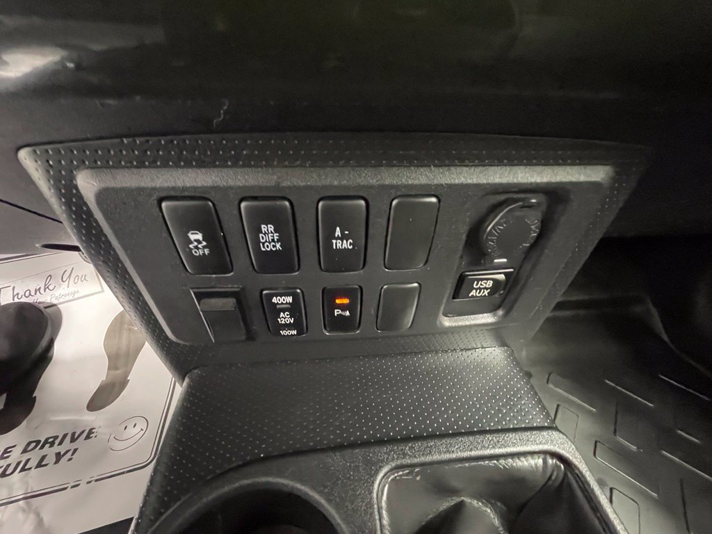Used 2014 Toyota FJ Cruiser 4WD w/ Upgrade Package image 17