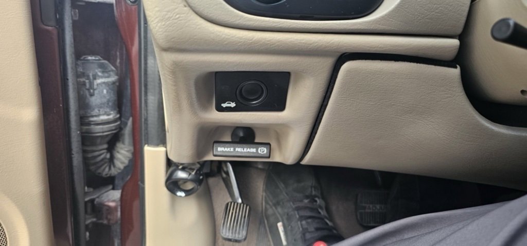 Used 2000 Mercury Sable LS Premium image 22