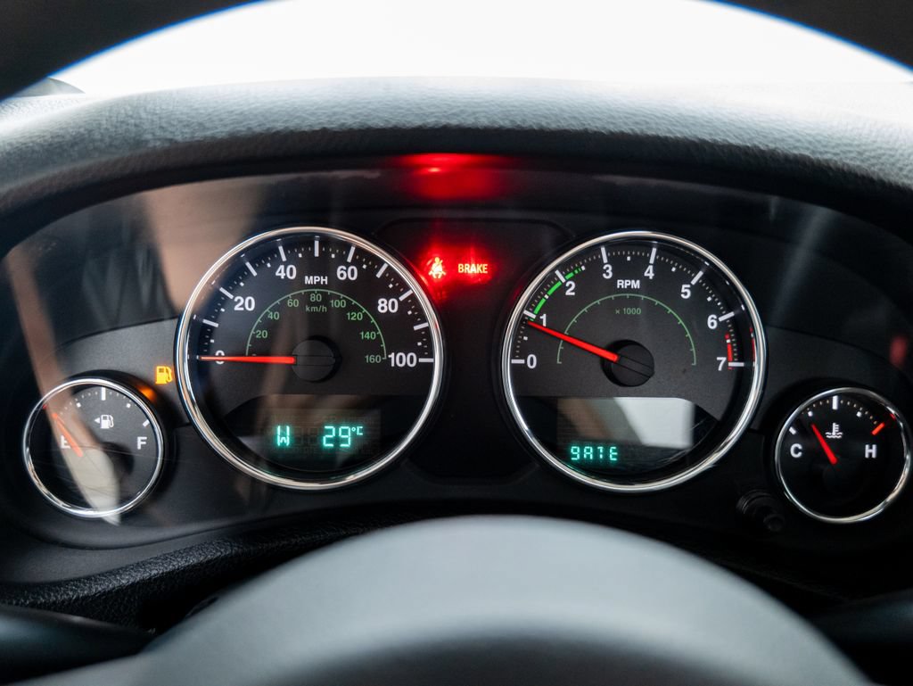Used 2018 Jeep Wrangler Sport AWD/4WD image 39
