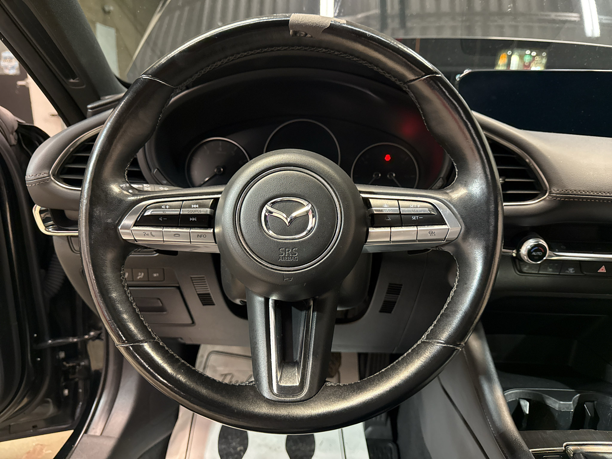 Used 2022 MAZDA MAZDA3 s AWD/4WD image 18