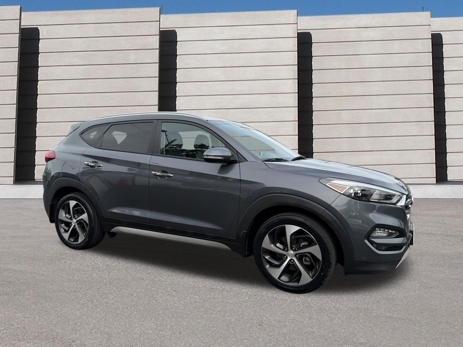 Used 2017 Hyundai Tucson Limited w/ Cargo Package AWD/4WD image 7