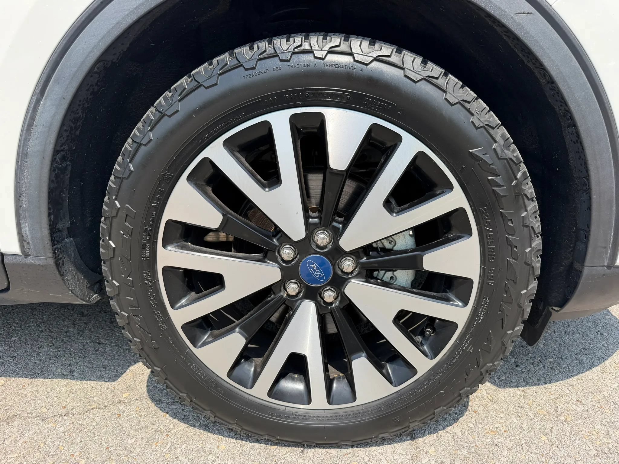 Used 2020 Ford Escape SE Sport AWD/4WD image 11