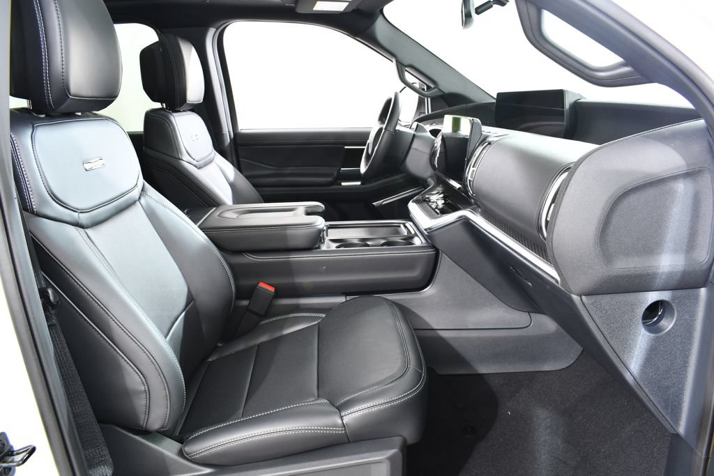 New 2027 Ford Expedition Max Platinum w/ Stealth Performance Package AWD/4WD image 10