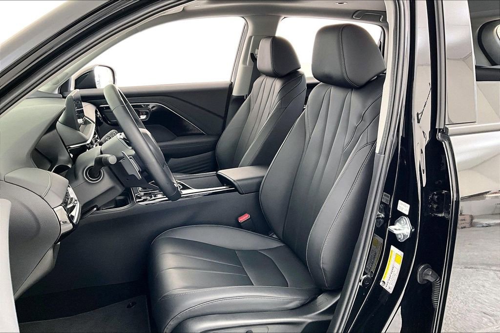 Certified 2025 Acura ADX AWD image 31