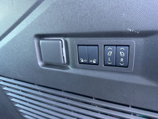 Used 2025 GMC Yukon Denali Ultimate w/ LPO, Floor Liner Package image 64