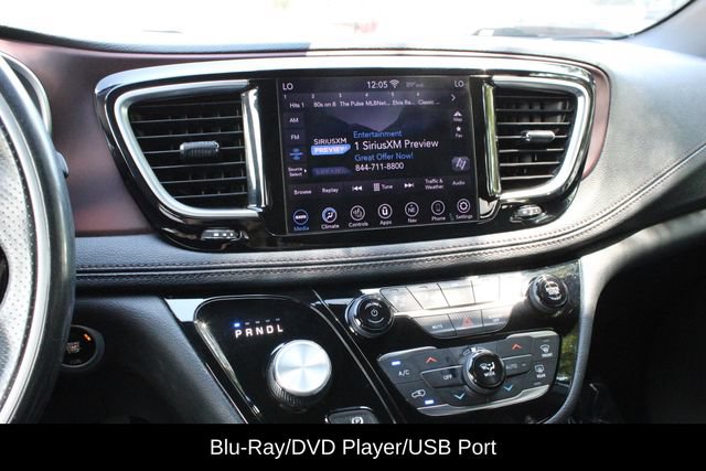 Used 2020 Chrysler Pacifica Limited FWD image 27