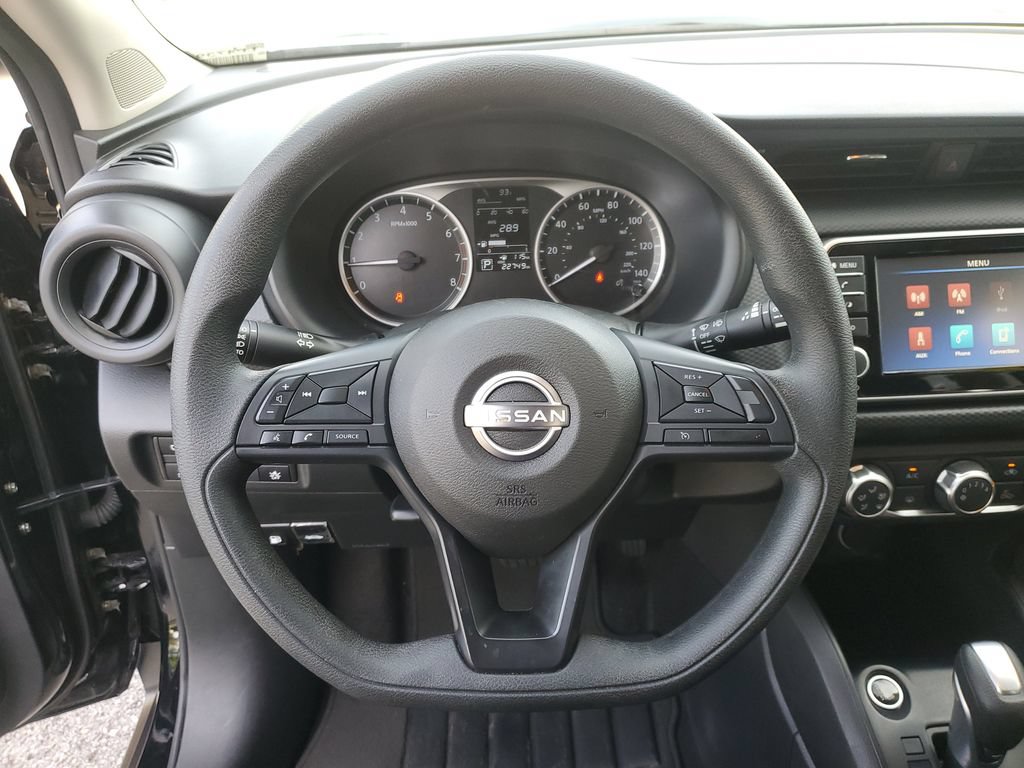 Certified 2025 Nissan Kicks Play S FWD image 23