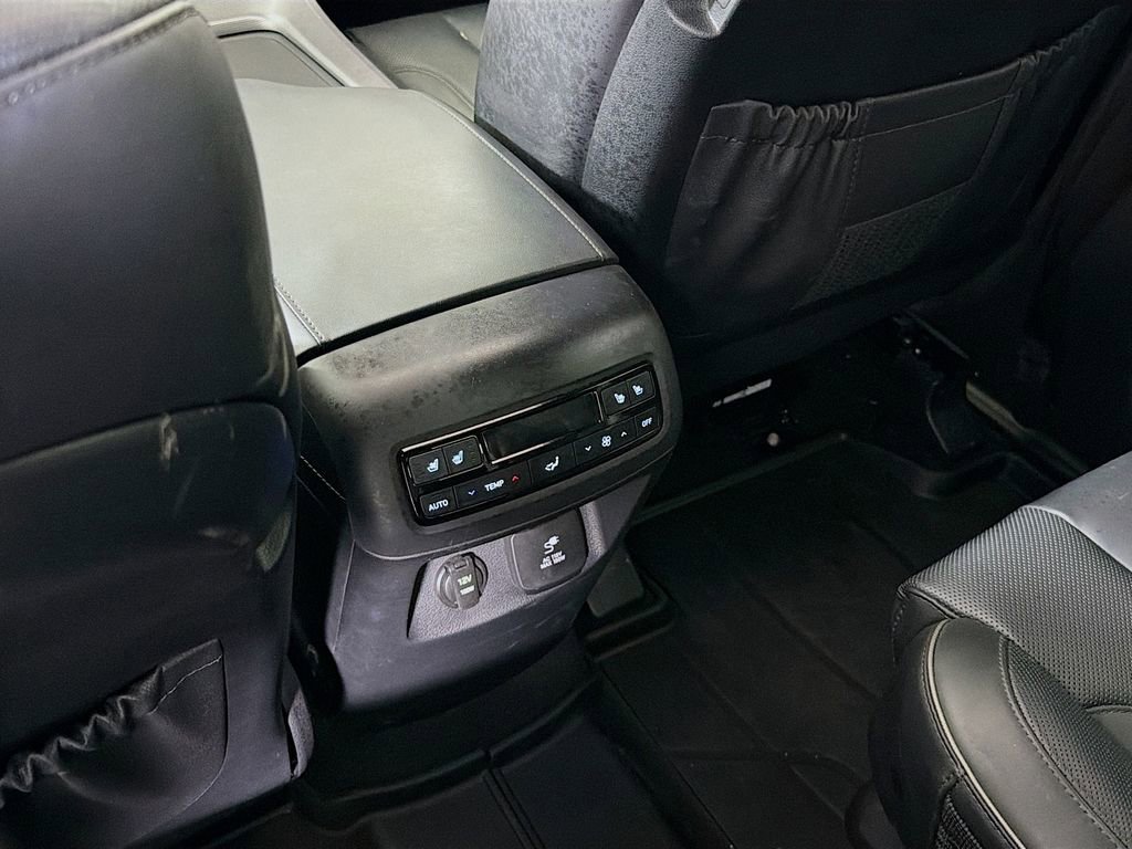 Used 2024 Hyundai Palisade Calligraphy image 29