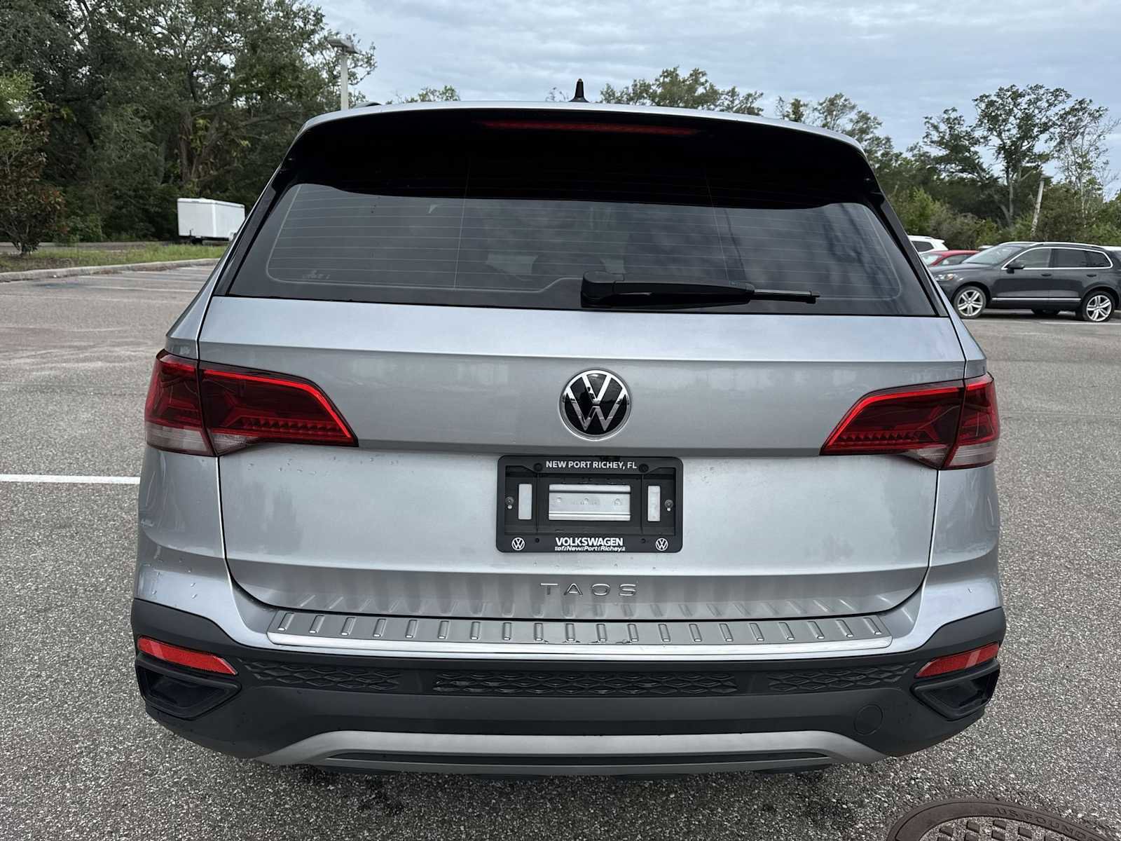 Certified 2023 Volkswagen Taos S FWD image 13
