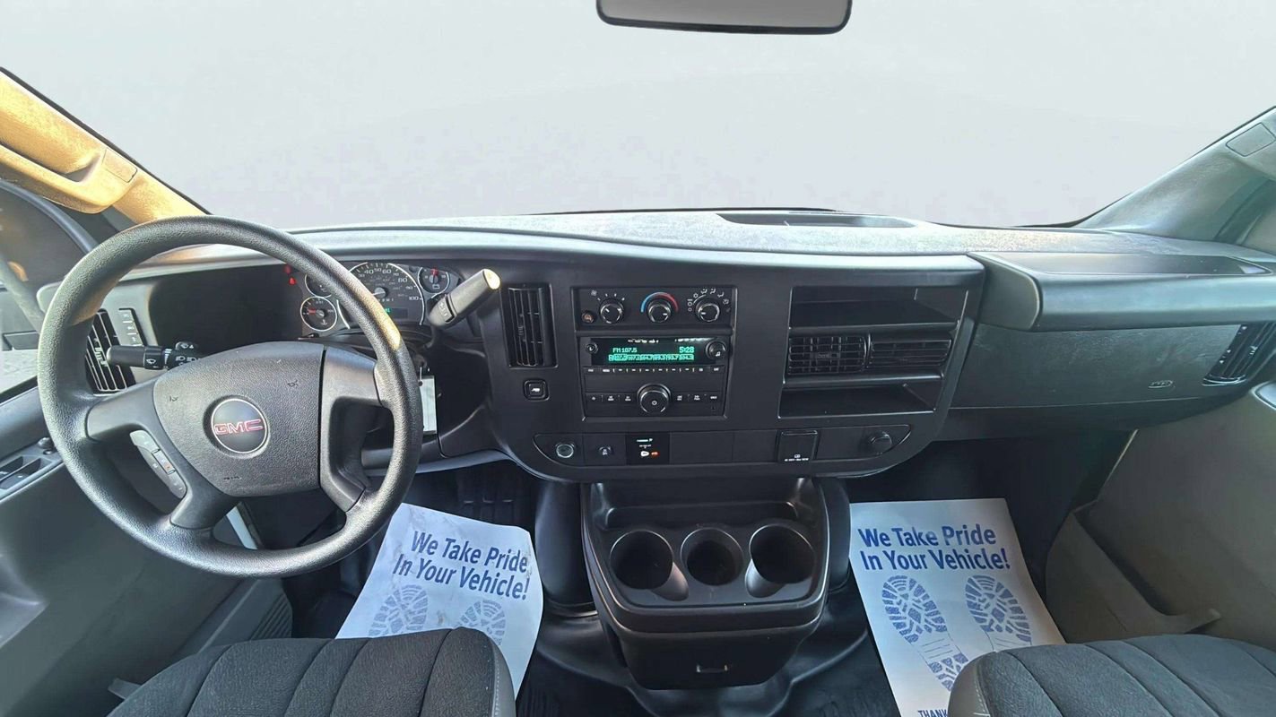 Used 2024 GMC Savana 2500 w/ Driver Convenience Package image 9