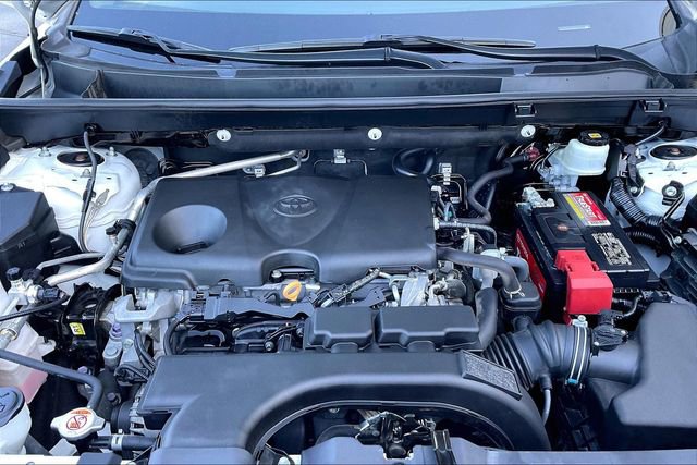 Used 2019 Toyota RAV4 XLE w/ Convenience Package FWD image 10