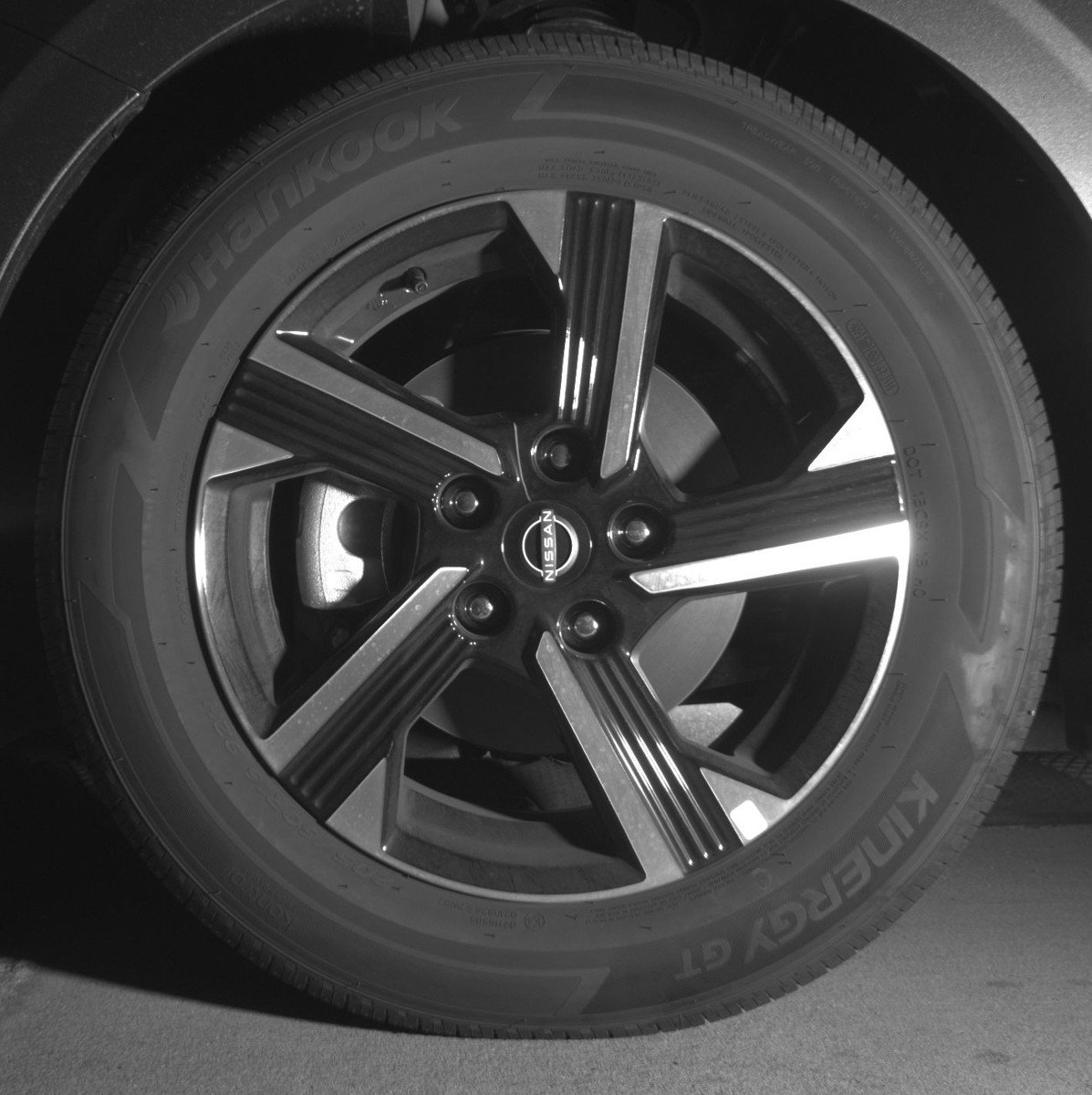 Used 2025 Nissan Sentra SV image 12