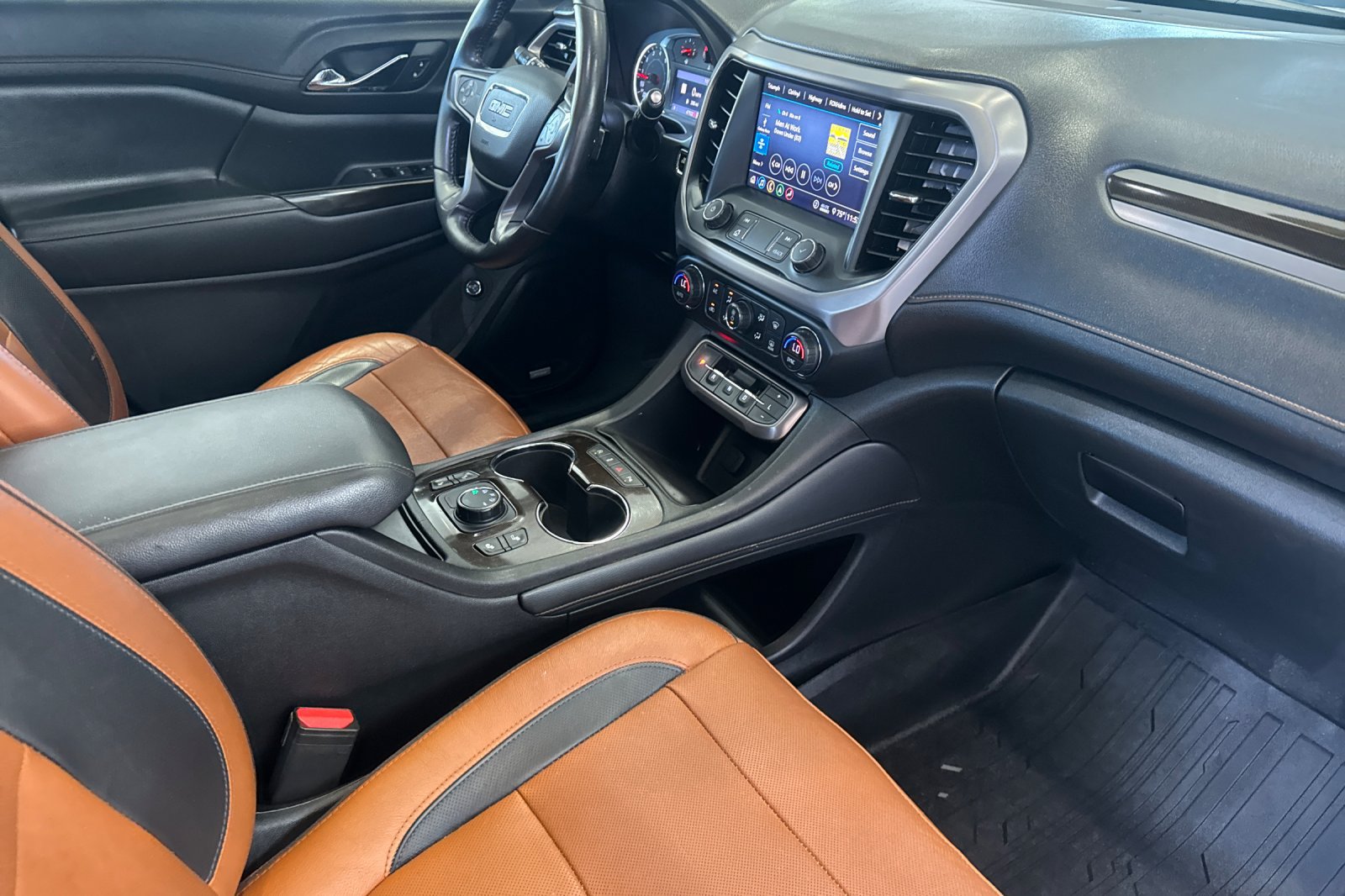 Used 2020 GMC Acadia AT4 w/ Trailering Package AWD/4WD image 17