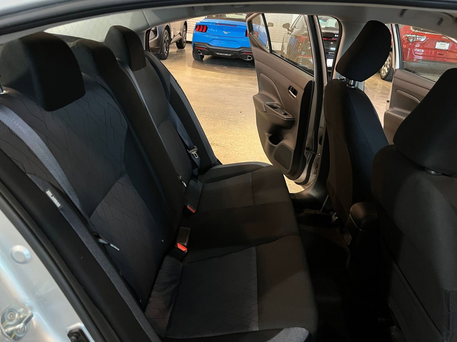 Used 2025 Nissan Versa SV image 36