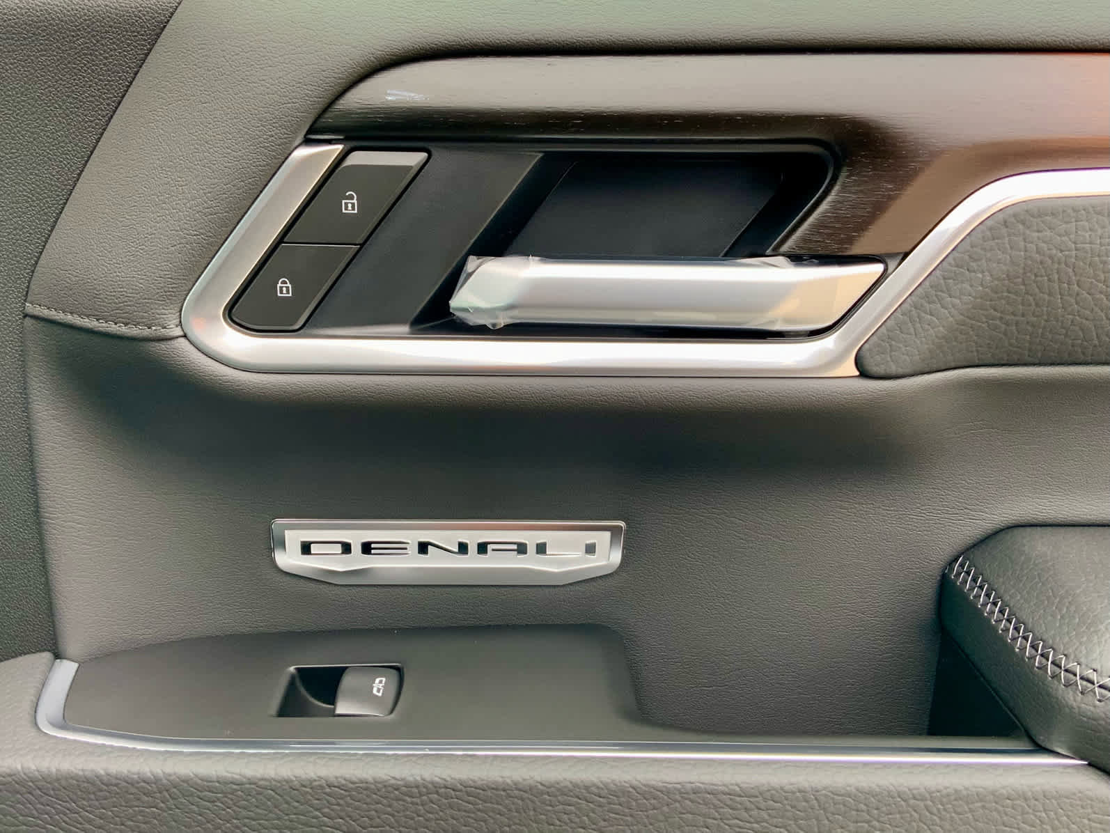 New 2026 GMC Sierra 1500 Denali w/ Technology Package image 54