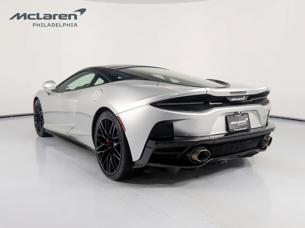 Used 2022 McLaren GT RWD image 3