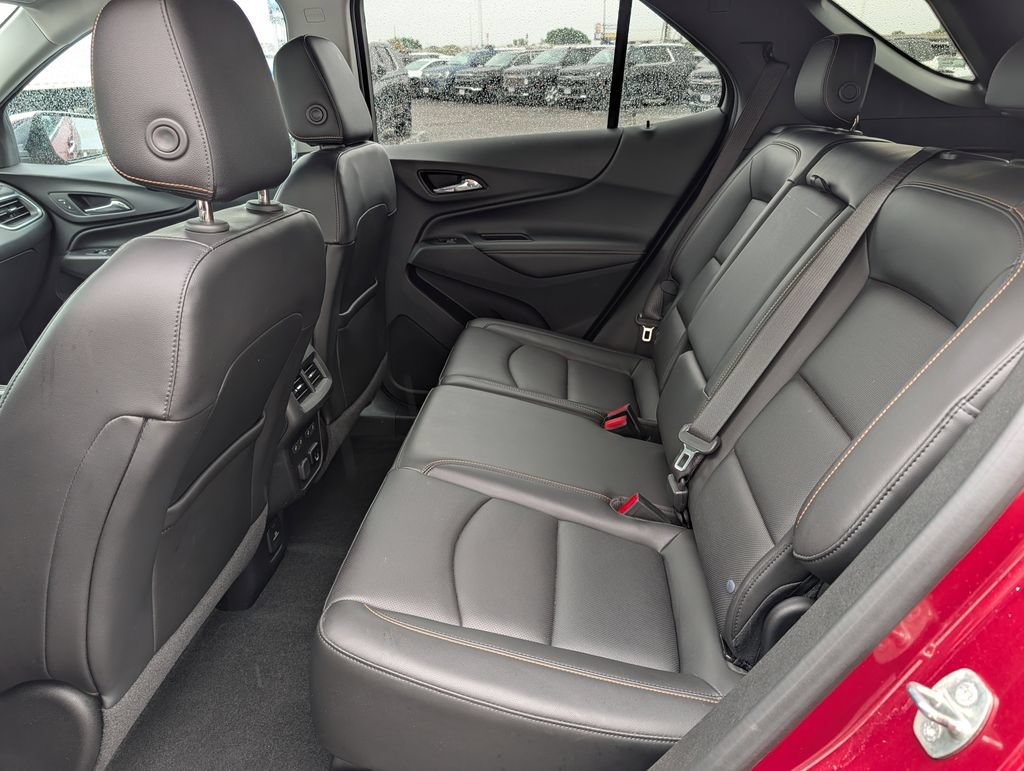 Used 2018 Chevrolet Equinox Premier FWD image 15