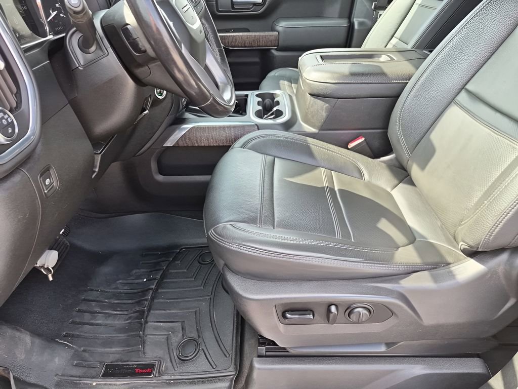 Used 2021 GMC Sierra 3500 Denali AWD/4WD image 32