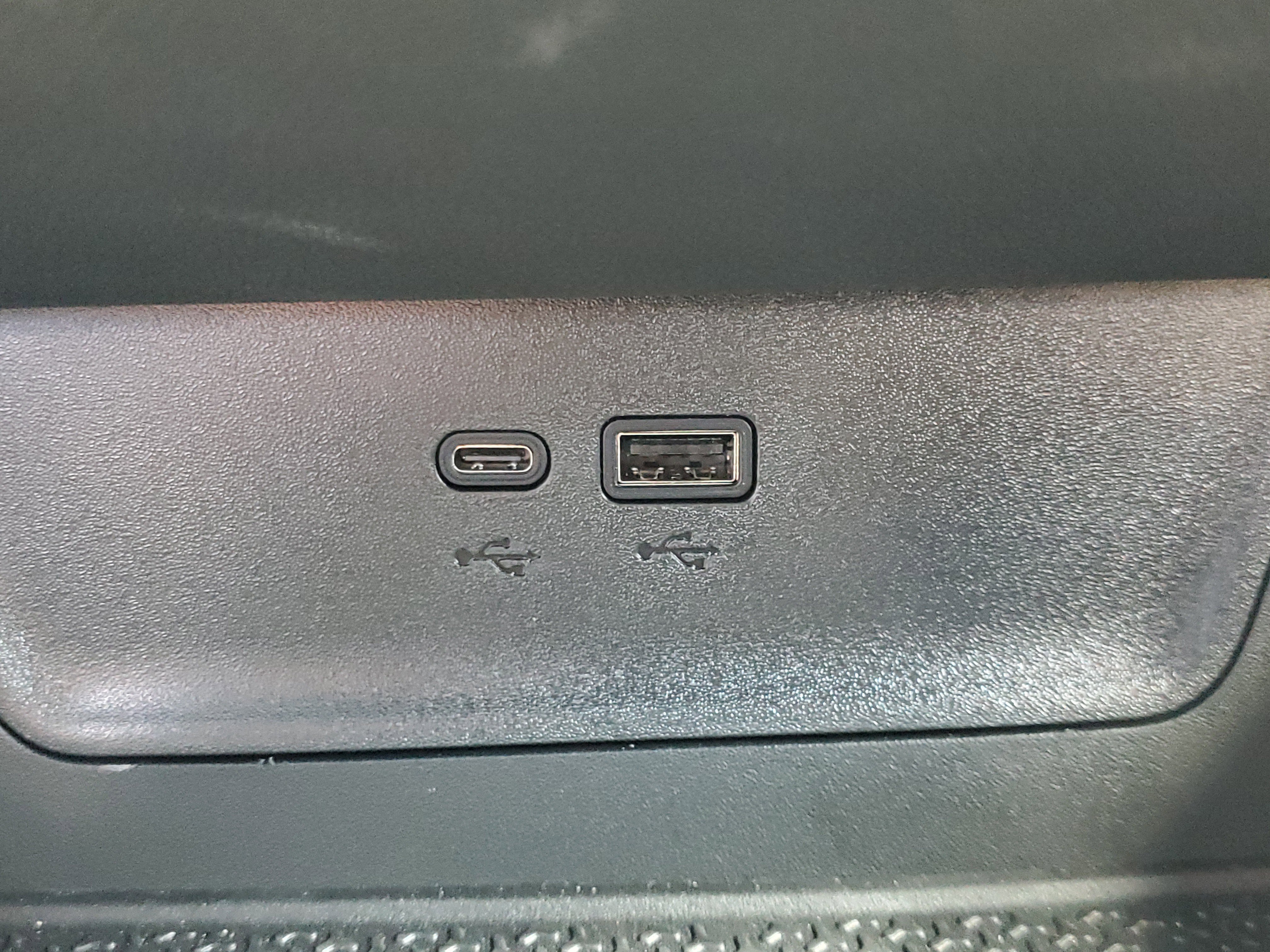 Used 2026 Chevrolet Equinox ACTIV w/ Convenience Package III image 27