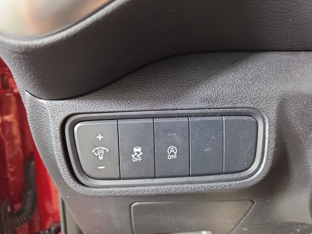 Certified 2025 Kia Soul LX w/ LX Technology Package FWD image 25