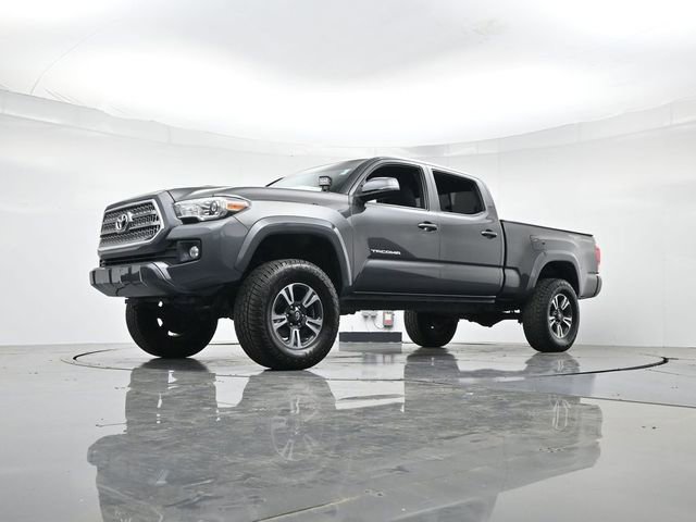 Used 2016 Toyota Tacoma TRD Sport RWD image 32