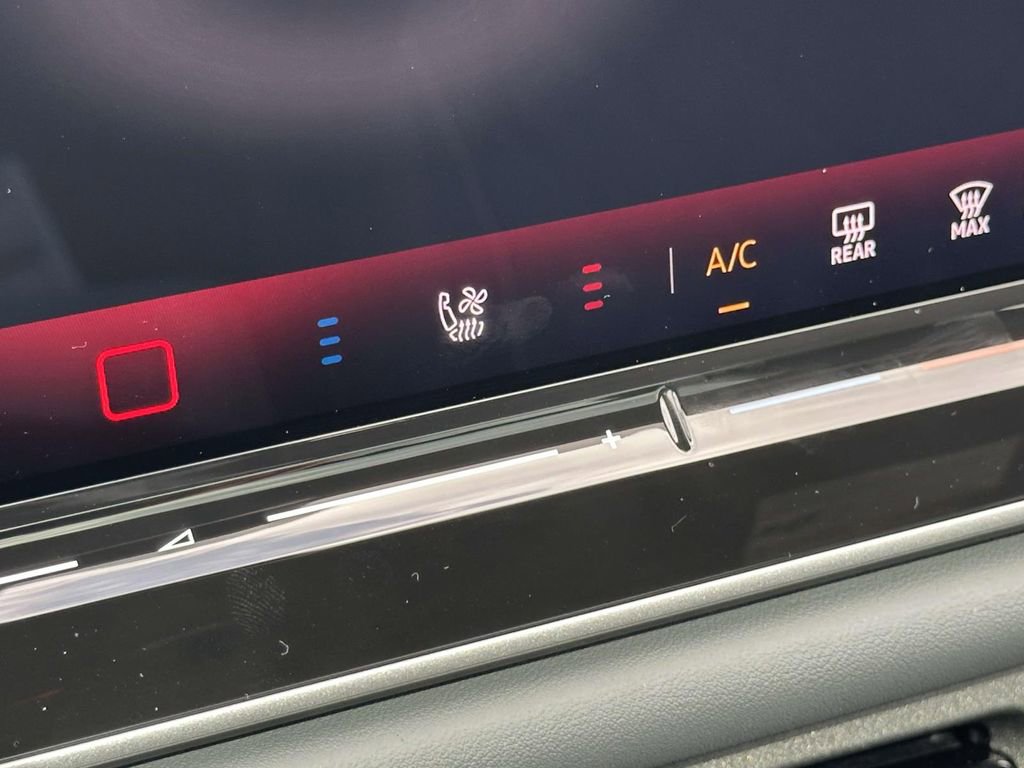 New 2026 Volkswagen Tiguan SEL R-Line AWD/4WD image 25