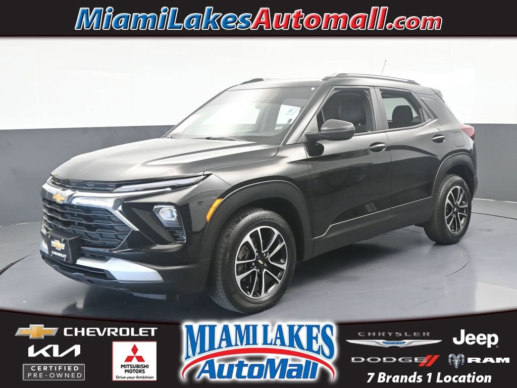 Used 2024 Chevrolet TrailBlazer LT image 1