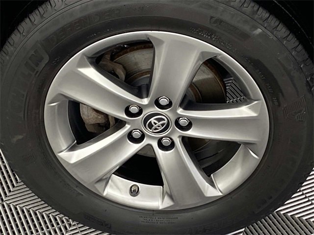 Used 2015 Toyota RAV4 XLE image 27