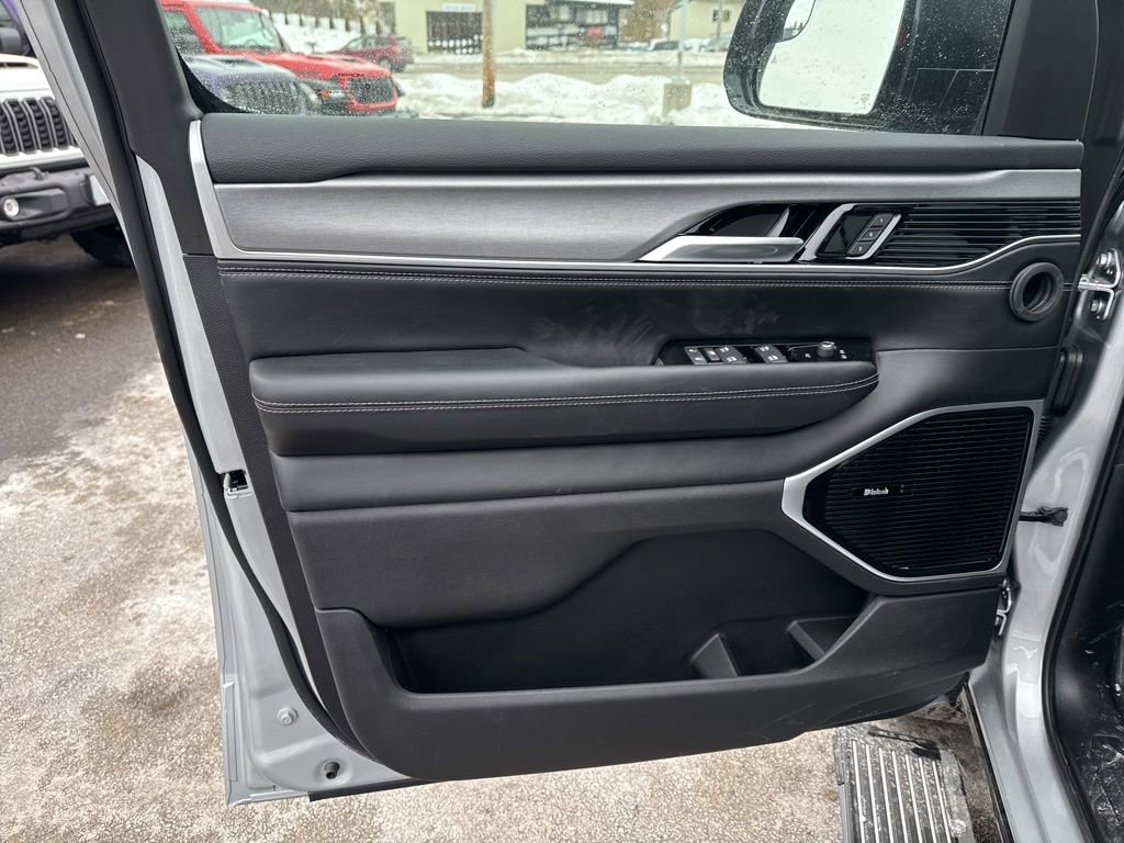 New 2026 Jeep Grand Wagoneer Limited image 21