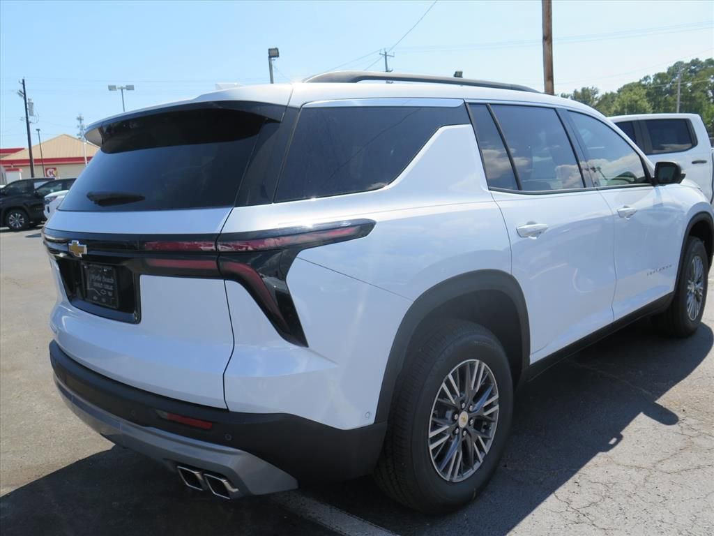 New 2026 Chevrolet Traverse LT w/ Enhanced Driving Package image 3